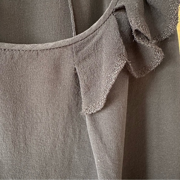 Wilfred Dark Romance Black Asphalt Sleeveless Ruffle Blouse 100% Silk - Small - Picture 10 of 16